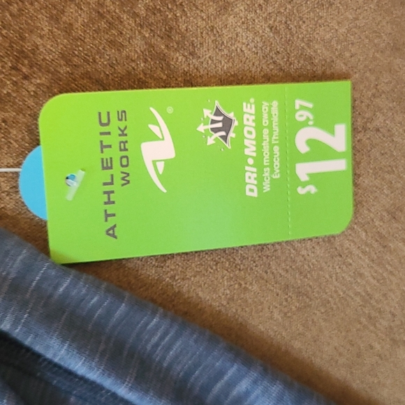 XL Drapey Yoga Tee - Picture 2 of 5